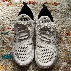 White Nike Air Max 270.